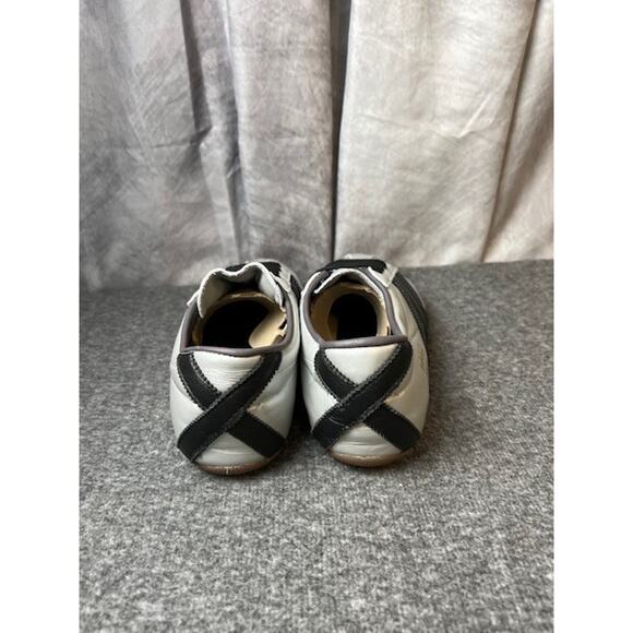 Adidas Originals Tokyo Women's Shoes in Silver Metallic/Core Black/Gum Size 10.5 - Picture 3 of 8